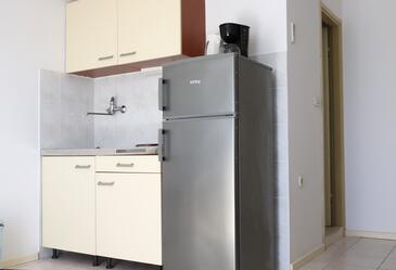 Апартаменти з паркуванням Хвар - Hvar - 5687