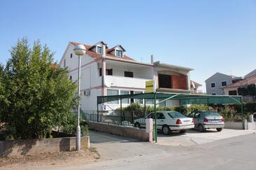 Apartments with terrace Stari Grad, Central Dalmatia