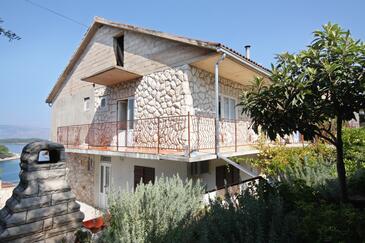 Apartamentos com terraço Jelsa, Dalmácia Central