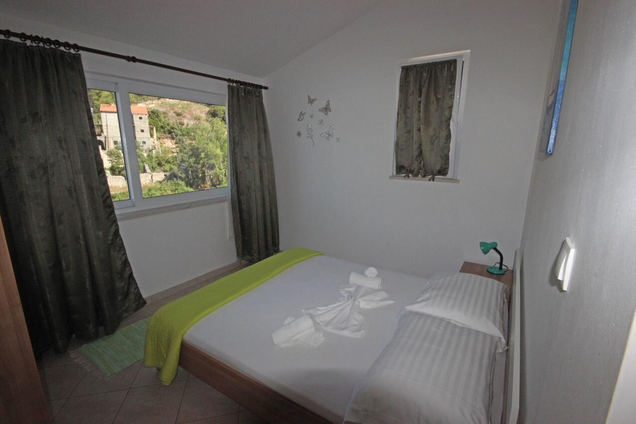 Apartmán b, pro 6 osob (A-5704-b)