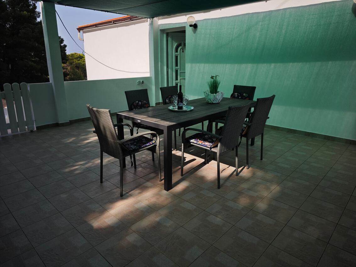 Apartmán b, pro 6 osob (A-5704-b)
