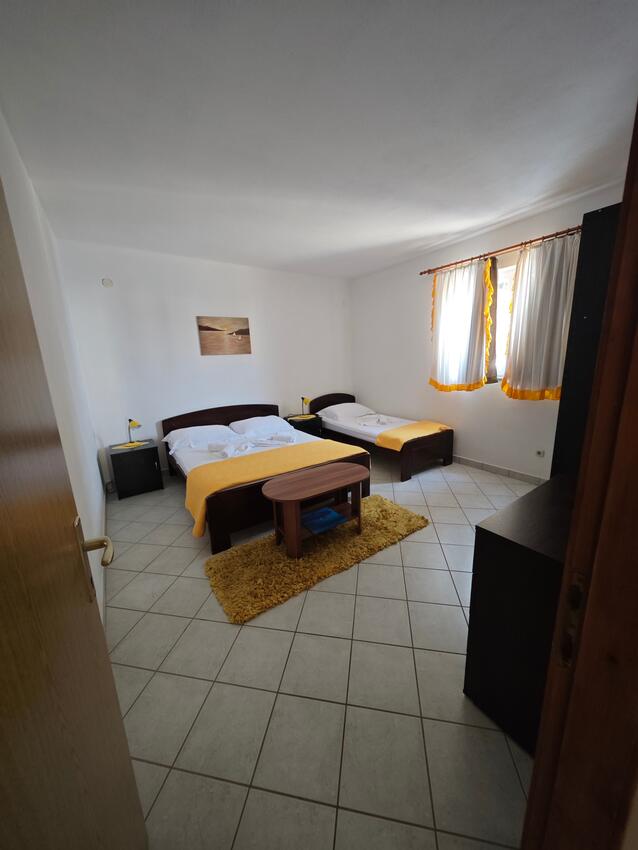 Apartmán d, pro 3 osoby (A-5704-d)