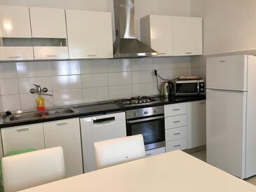 Apartmani uz more Uvala Prapatna, Hvar - 5704