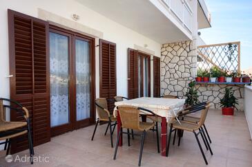 Апартаменти з паркуванням Хвар - Hvar - 5705