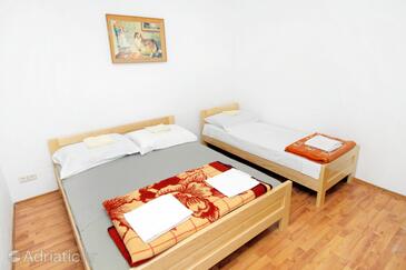 Seaside secluded apartments Cove Skozanje, Hvar - 5713