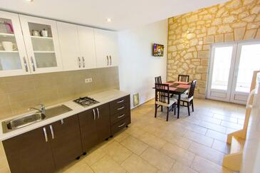 Robinzonski apartmani uz more Uvala Skozanje, Hvar - 5713