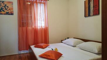 Apartments by the sea Cove Bristova, Hvar - 5716