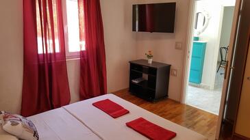 Apartments by the sea Cove Bristova, Hvar - 5716