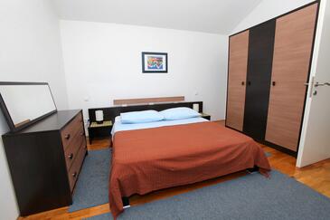 Apartmanok a tenger mellett Jelsa, Hvar - 5723