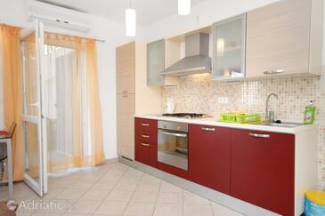 Apartmanok a tenger mellett Jelsa, Hvar - 5723