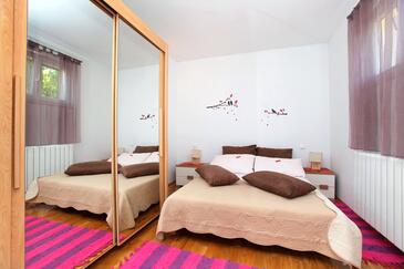 Apartmanok a tenger mellett Jelsa, Hvar - 5723