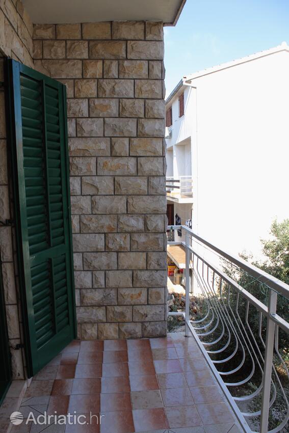 A-5736-a - Private accommodation - Apartments by the sea Brodarica, Šibenik