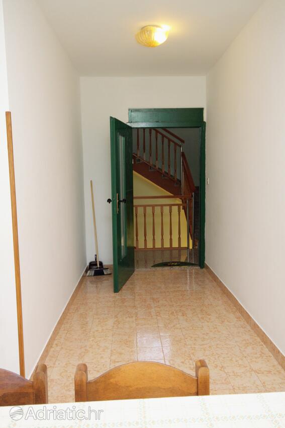 A-5736-a - Private accommodation - Apartments by the sea Brodarica, Šibenik