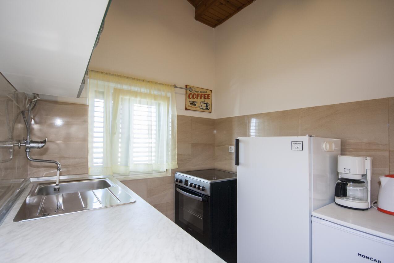 A-5736-b - Private accommodation - Apartments by the sea Brodarica, Šibenik