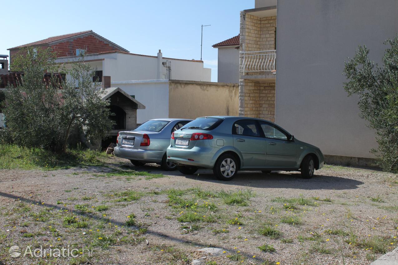 Parking lot - Apartments by the sea Brodarica, Šibenik