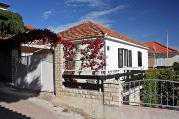 Apartament z tarasem Tisno, Północna Dalmacja