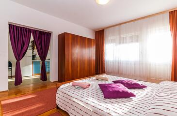 Three bedroom apartment Privlaka, Zadar (A-5747-c)