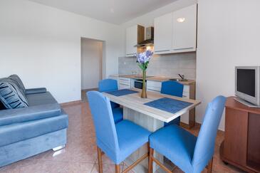 Familienferienwohnungen am Meer Kozino, Zadar - 5756