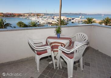 Apartments by the sea Bibinje, Zadar - 5759