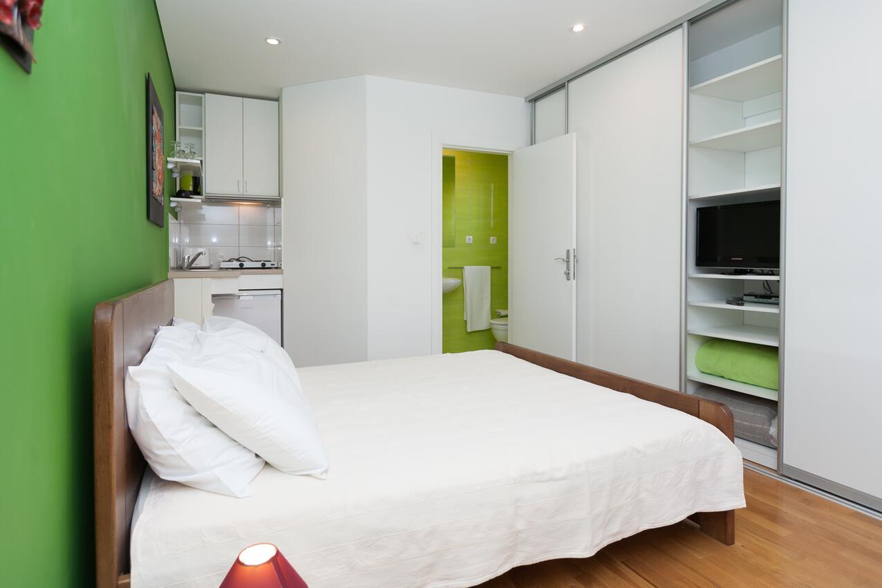 AS-5760-a - Privatni smještaj - Apartmani uz more Bibinje, Zadar