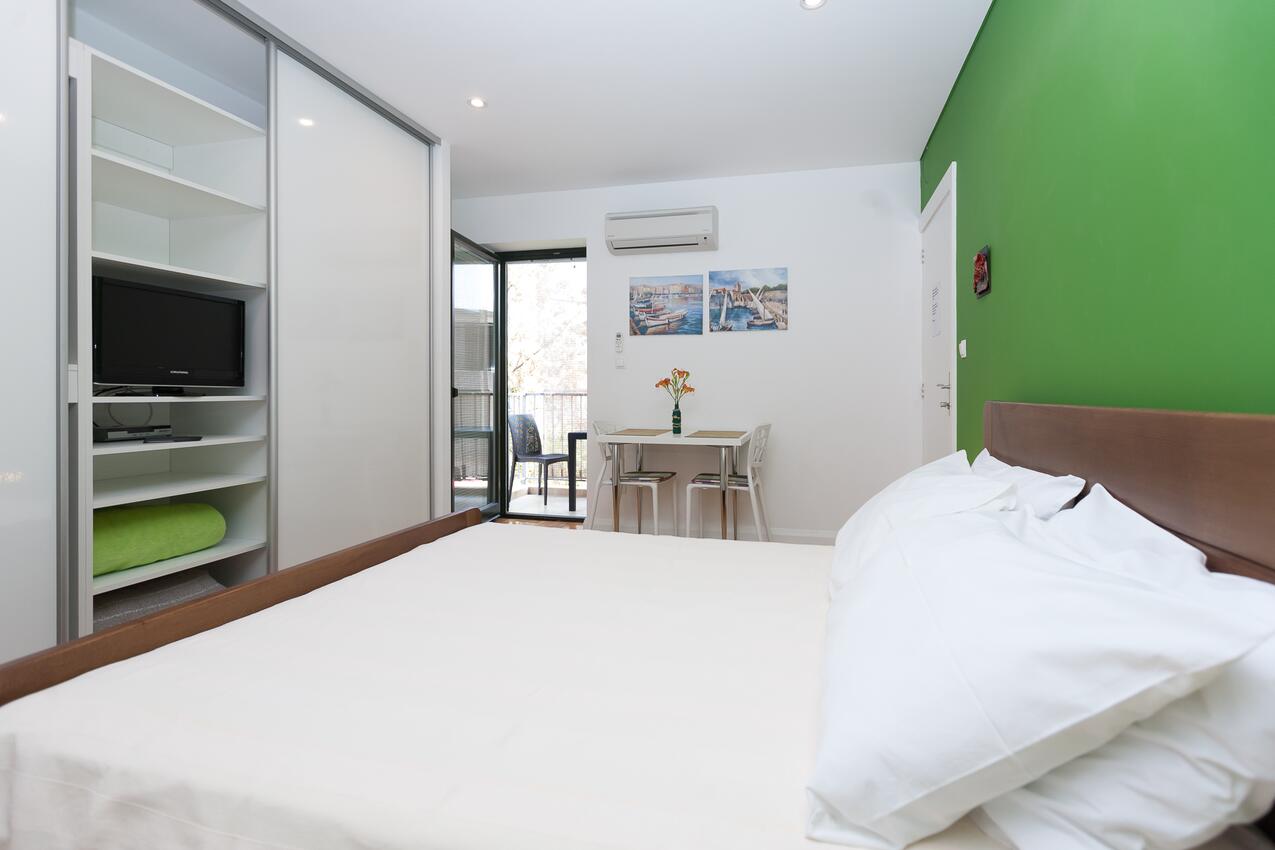 AS-5760-a - Privatni smještaj - Apartmani uz more Bibinje, Zadar
