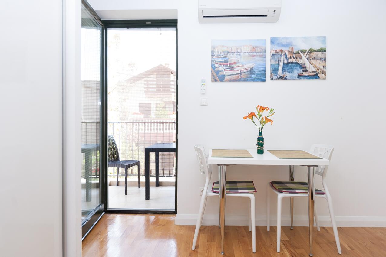 AS-5760-a - Privatni smještaj - Apartmani uz more Bibinje, Zadar