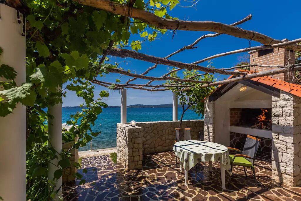 Dvorište - Apartmani uz more Bibinje, Zadar