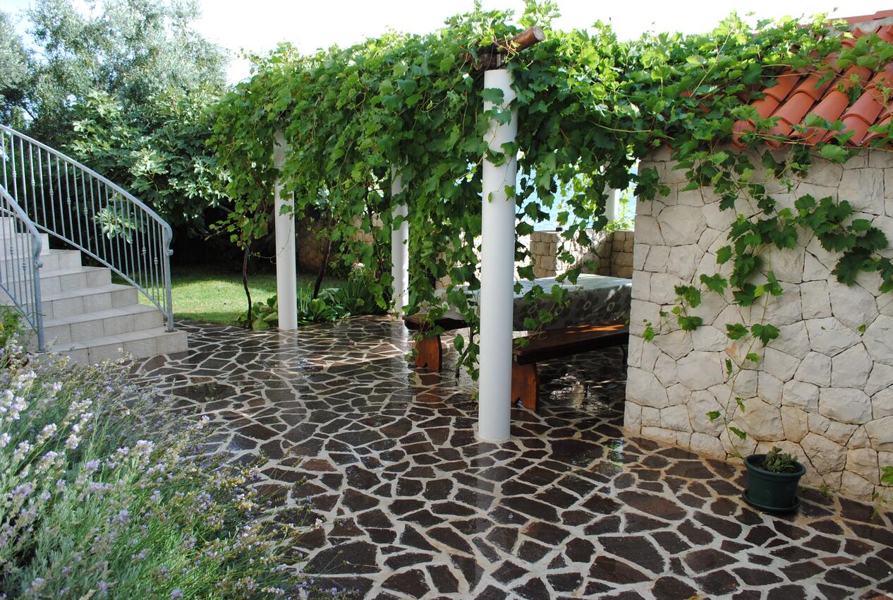 Dvorište - Apartmani uz more Bibinje, Zadar