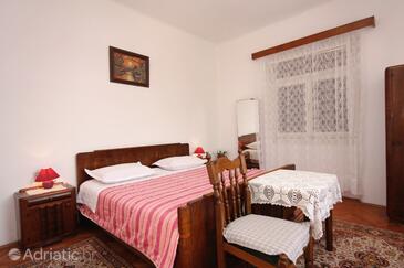 Family friendly seaside apartments Sumartin, Brač - 5771