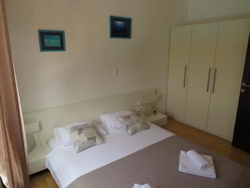 Ferienwohnungen mit Pool für Familien Zadar - Diklo, Zadar - 5774