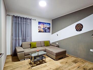 Ferienwohnungen mit Pool für Familien Bibinje, Zadar - 5778