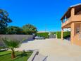 Bibinje, Zadar, Parkiralište 5778 - Apartmani sa šljunčanom plažom.