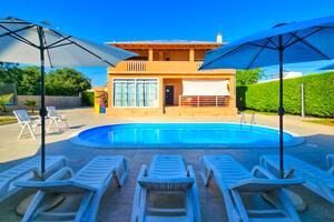 Apartamentos con piscina adecuados para familias con niños Bibinje, Zadar - 5778