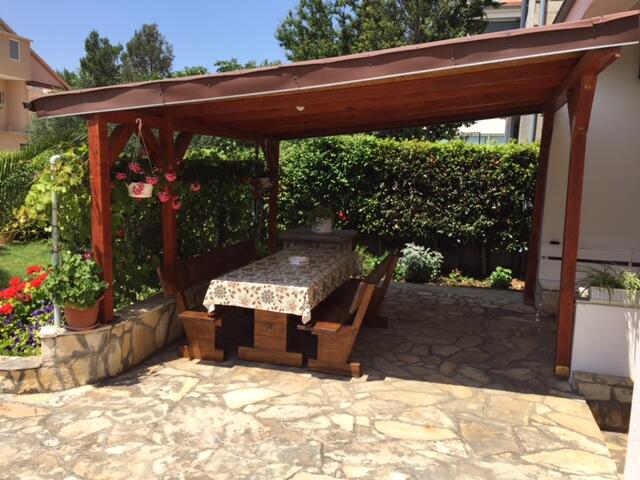 Apartments with parking space Vrsi - Mulo, Zadar - 5796