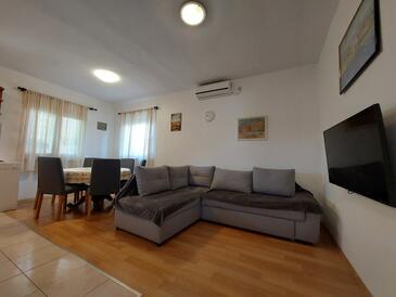 Apartmanok parkolóhellyel Nin, Zadar - 5797
