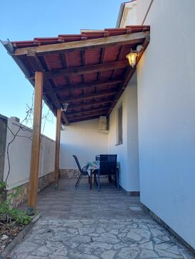 Appartamenti con parcheggio Nona - Nin, Zara - Zadar - 5797