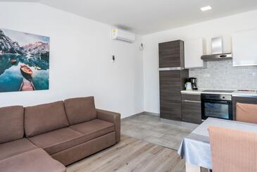 Apartmány s parkoviskom Nin (Zadar) - 5797