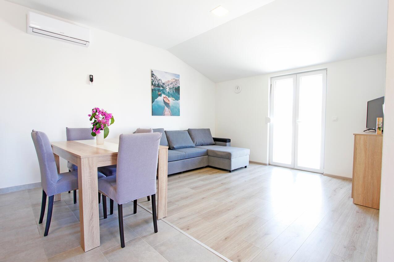 Apartmány s parkovištěm Nin, Zadar - 5797