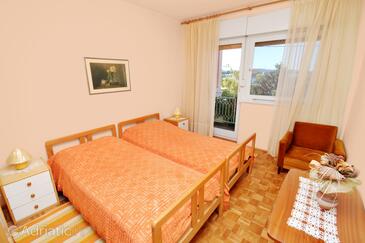 Apartments by the sea Sukošan, Zadar - 5802