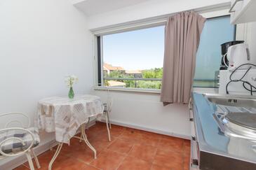 Apartmány a pokoje s parkovištěm  Nin, Zadar - 5805
