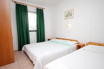 One bedroom apartment Vinjerac, Zadar (A-5824-b)