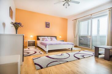 Kétszobás apartman Biograd na Moru, Biograd (A-5833-a)