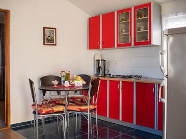Apartments with terrace Nin, North Dalmatia