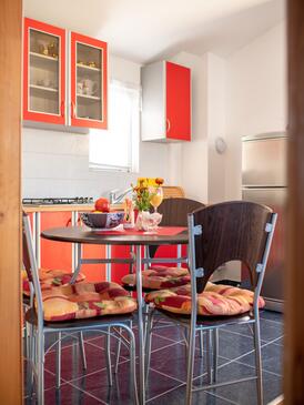 Apartments with terrace Nin, North Dalmatia