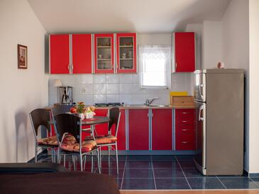 Apartments with terrace Nin, North Dalmatia