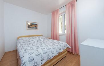 Apartments with terrace Nin, North Dalmatia