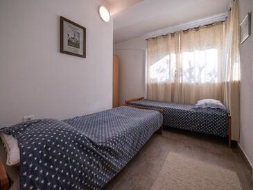 Apartments with terrace Nin, North Dalmatia