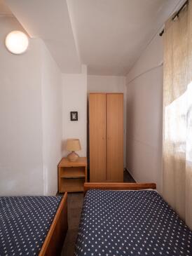 Apartments with terrace Nin, North Dalmatia