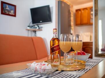 Apartments with terrace Nin, North Dalmatia