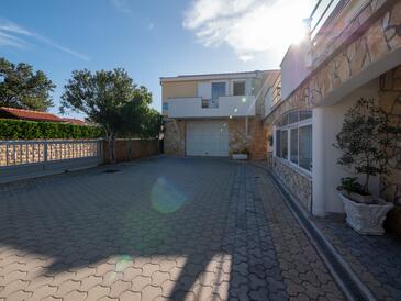 Apartments with terrace Nin, North Dalmatia